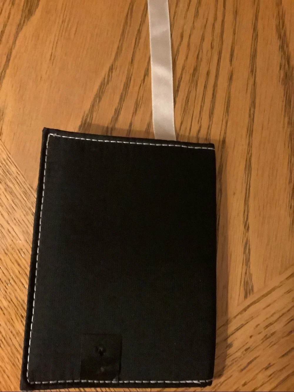 N/A sleek black